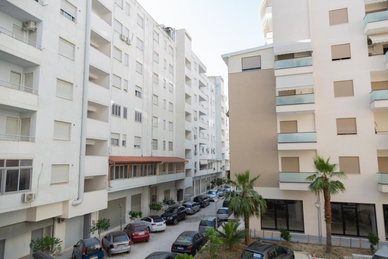 Gloria'S Apartment Lungomare Vlorë Eksteriør bilde
